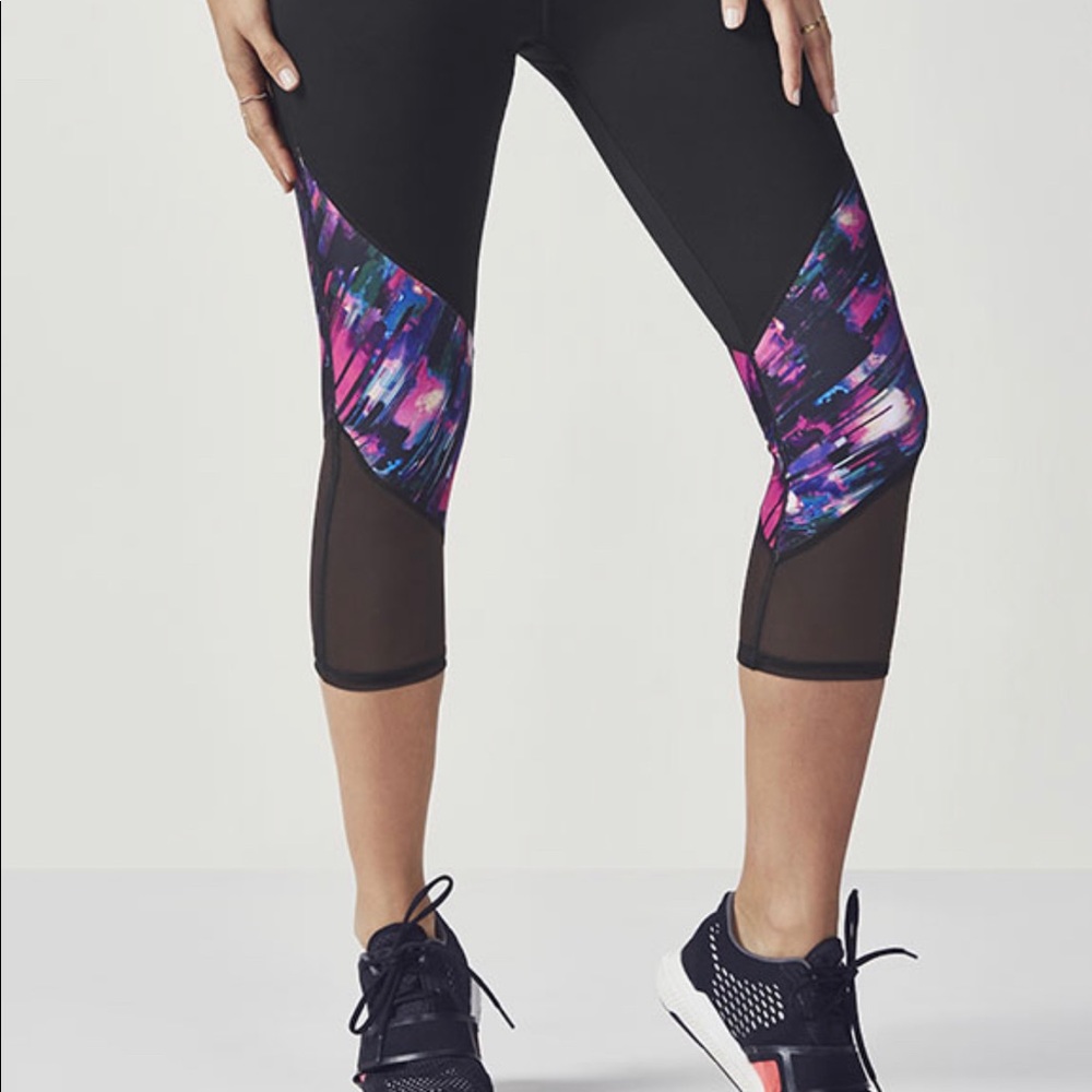 FABLETICS Powerhold Capri Leggings
